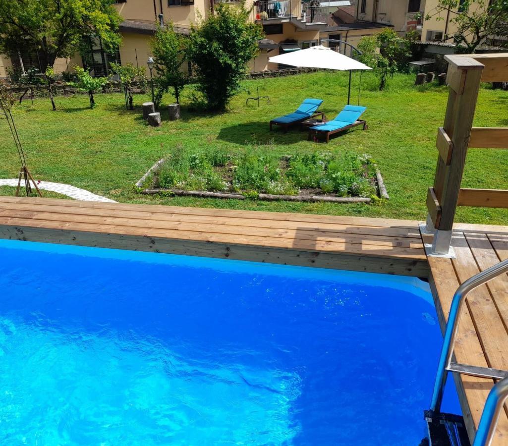 Monti Guesthouse Monti di Licciana Nardi Bagian luar foto