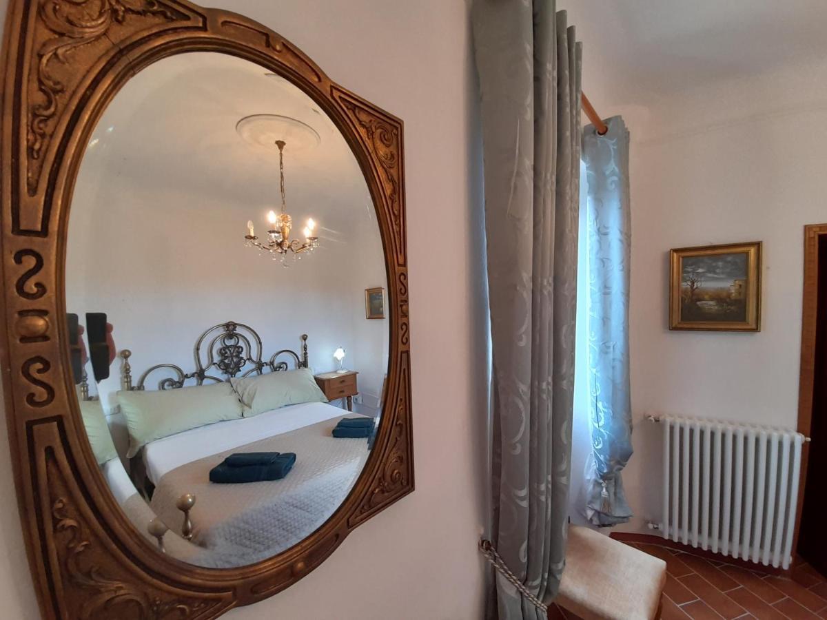 Monti Guesthouse Monti di Licciana Nardi Bagian luar foto