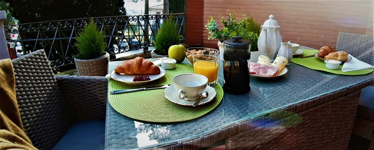 Monti Guesthouse Monti di Licciana Nardi Bagian luar foto